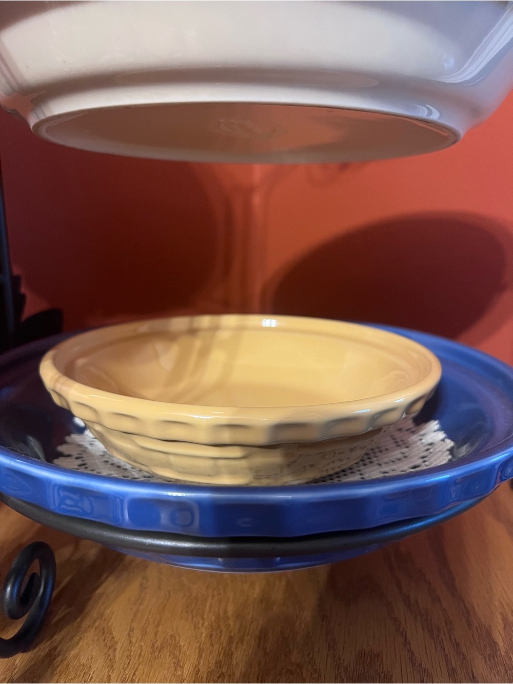 Longaberger Small Pie Plate- Eggplant Color 🥧 - Picture 8 of 8